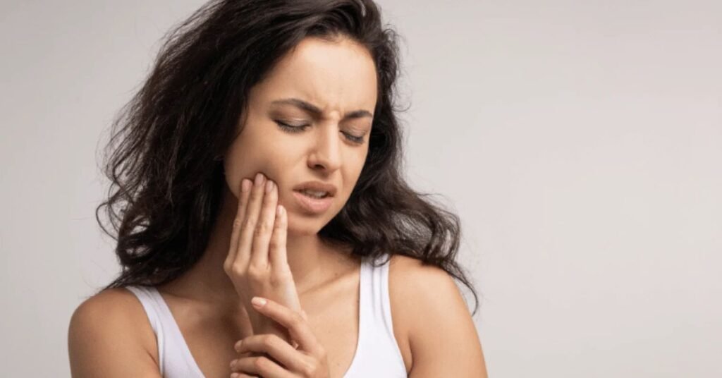 Toothache: Causes, Treatment & When to See a Dentist